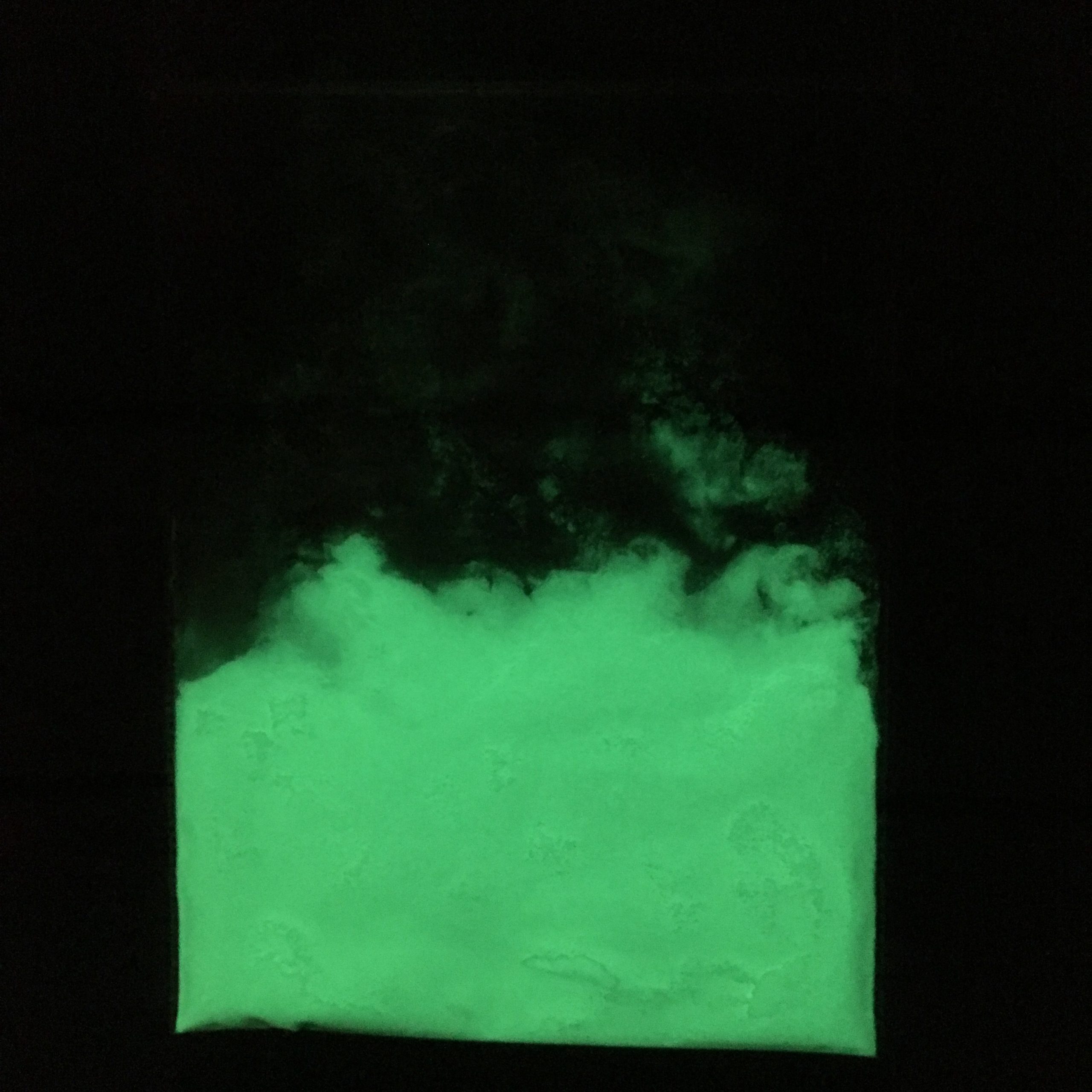 White to Green Glow-in-the-Dark powder