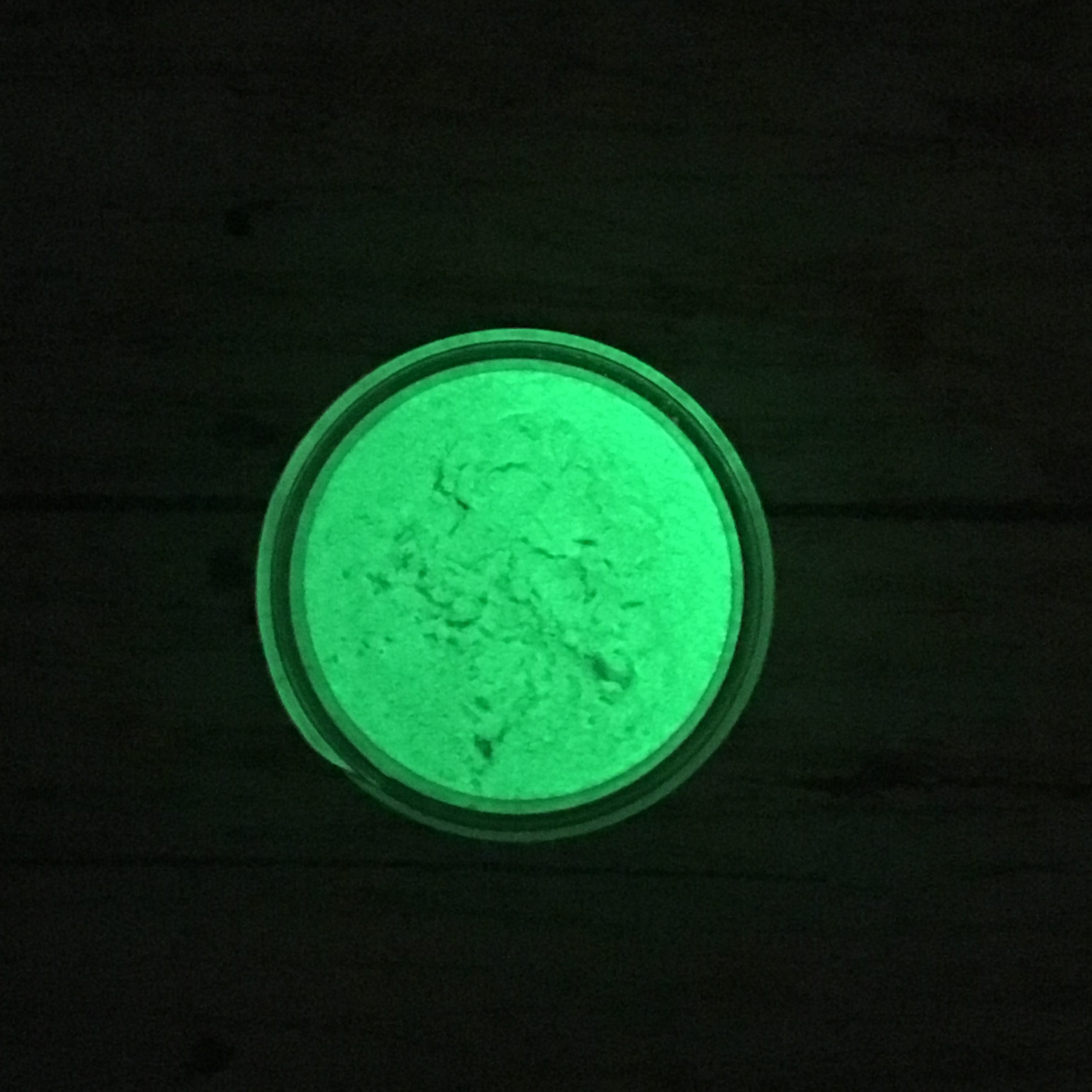Neon Yellow Glow-in-the-Dark powder - Image 2