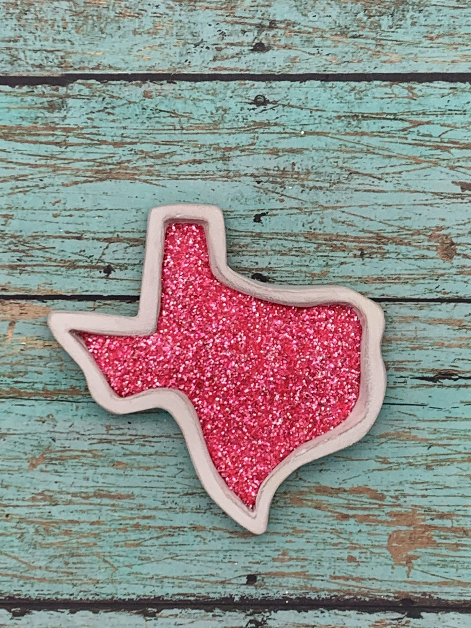 The Pink Elephant - www.glitterdonetexas.com