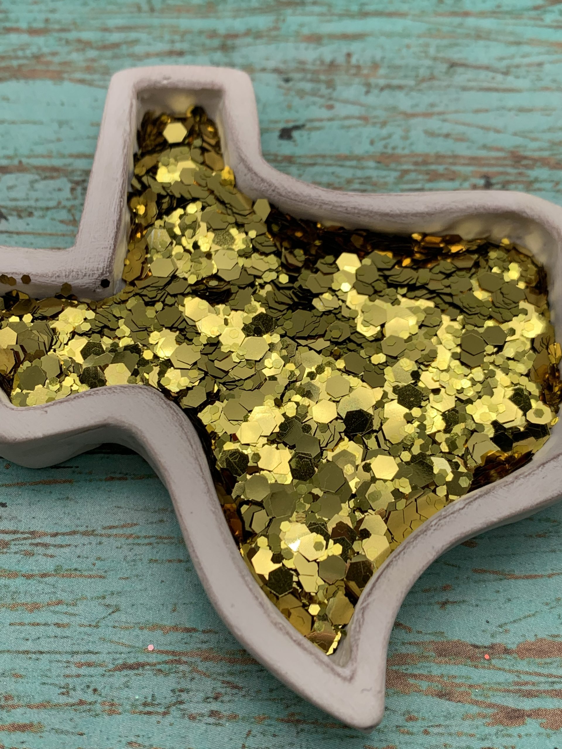 Crayon Yellow - www.glitterdonetexas.com